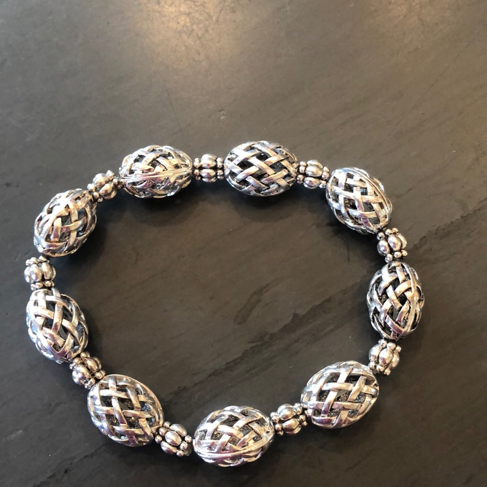 Silver stretch bracelet with woven ovals